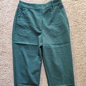 Elegant woman's office pantsuit green color Mohito size Xs/s